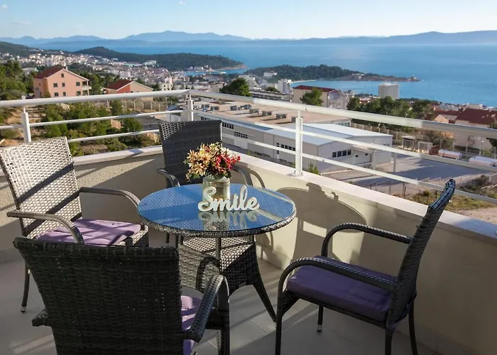 The View Nh Apartman